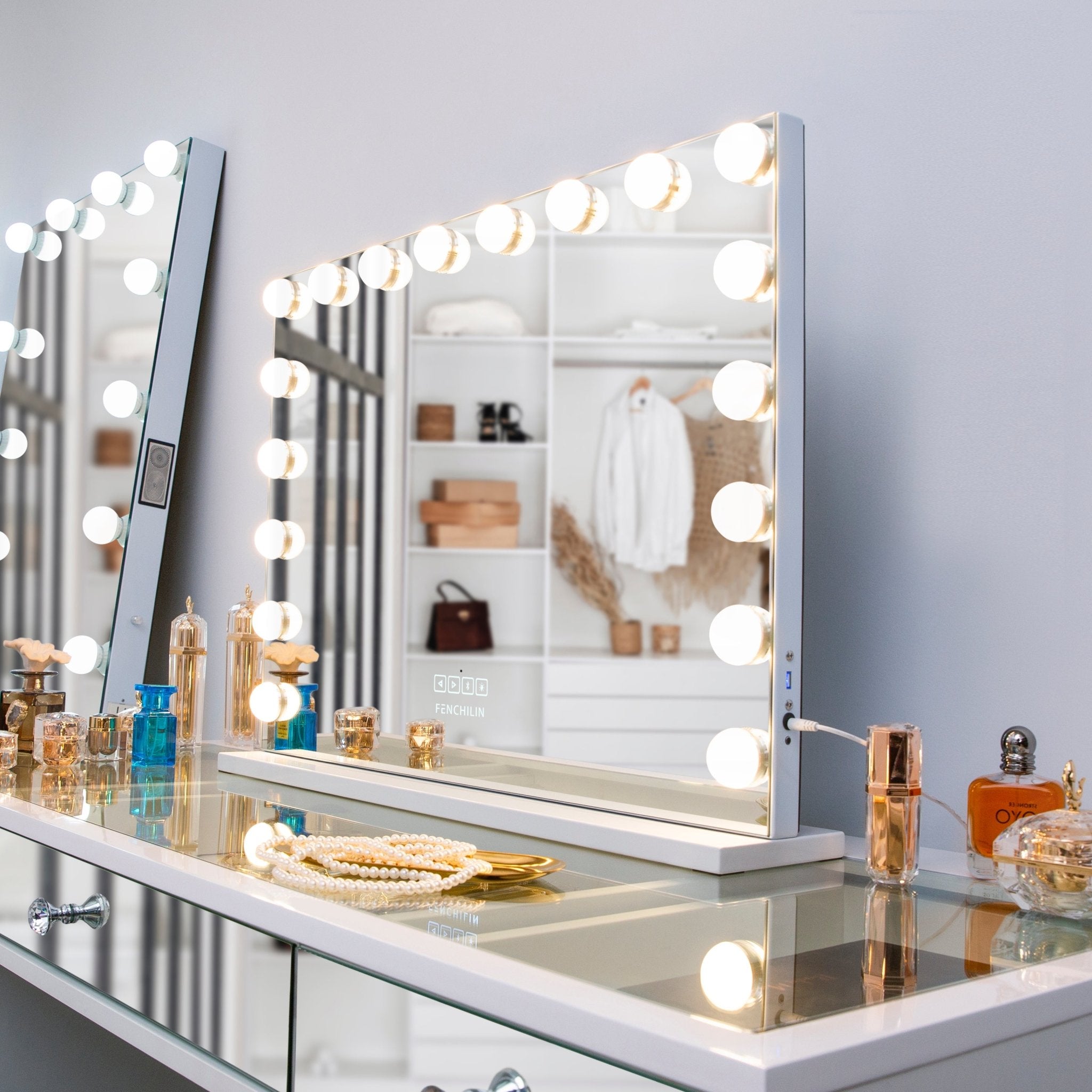 Espejo de Maquillaje de Hollywood con Luz y Bluetooth FENCHILIN 18-LED  Mesa-Pared (80x58 cm)